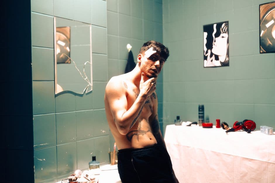 A man's chest and torso